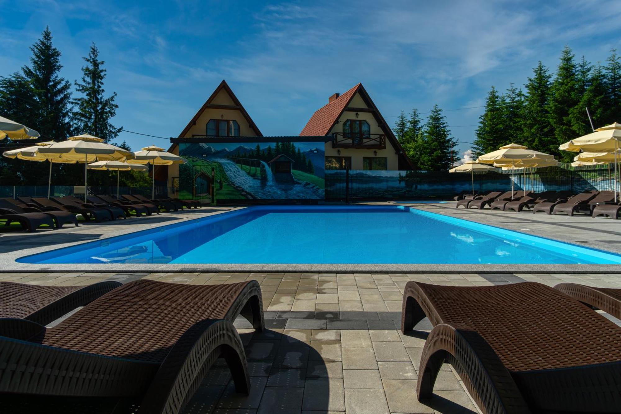 Summit Hotel Yablunytsya Exterior photo